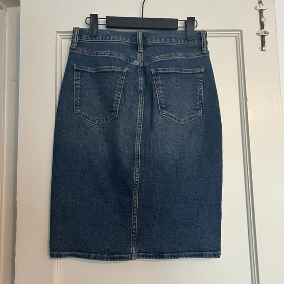Gap Stretch Denim Pencil skirt - Size 2P - Picture 5 of 7